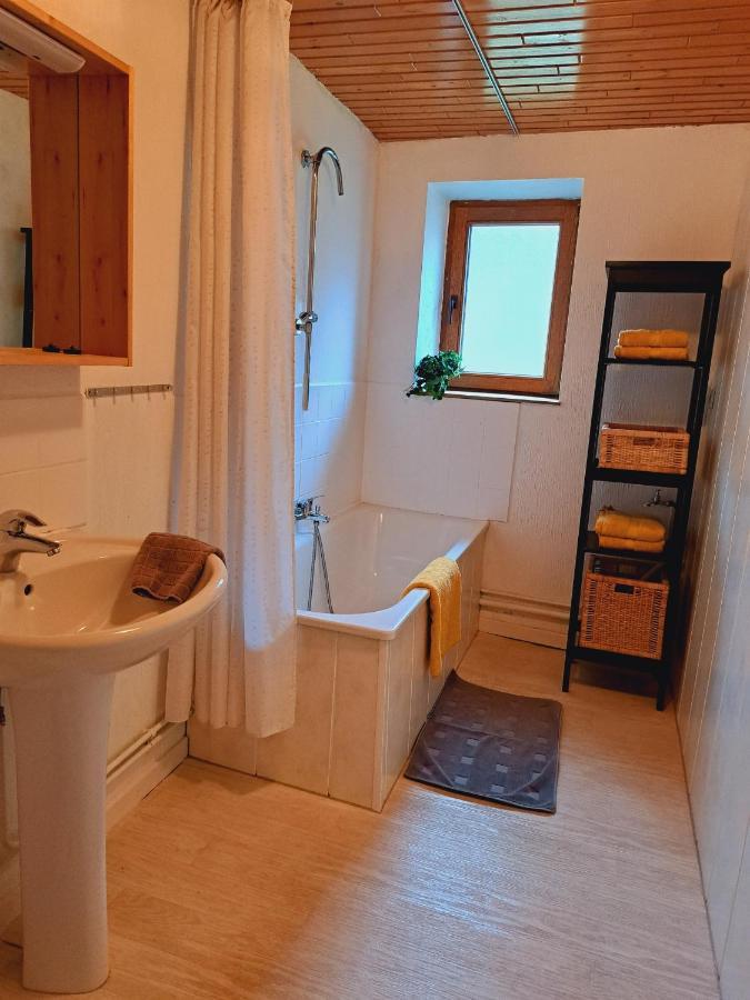 Le Chalet - Maison De Vacances La-Roche-en-Ardenne Kültér fotó